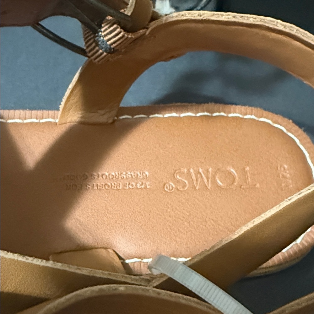 Toms Brown Strappy Sandals - Picture 2 of 11